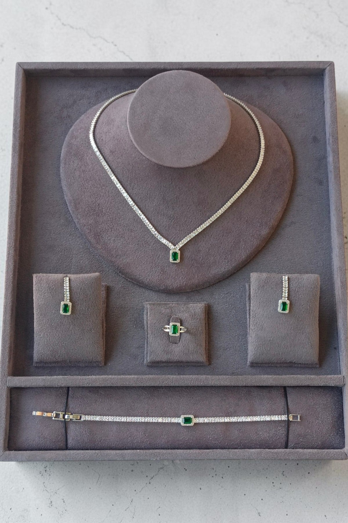 Suzan Green American Diamond Jewelry Set