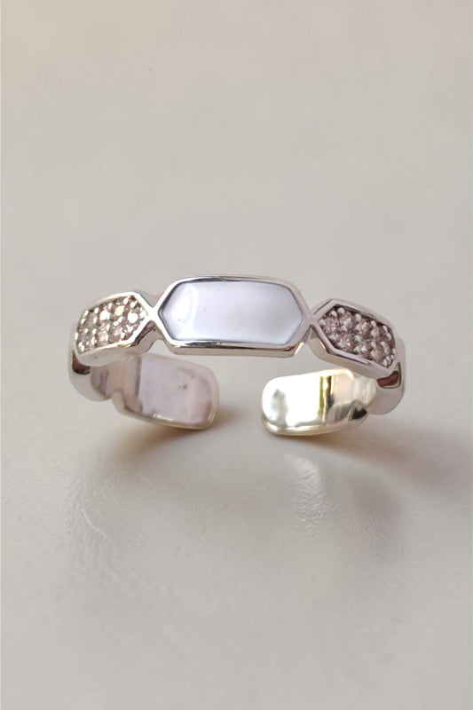 Hadil adjustable ring in silver
