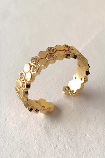 Hessa Adjustable Ring