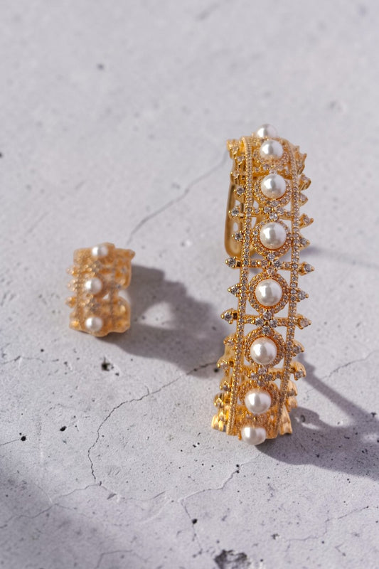 Kobra golden cuff and ring set