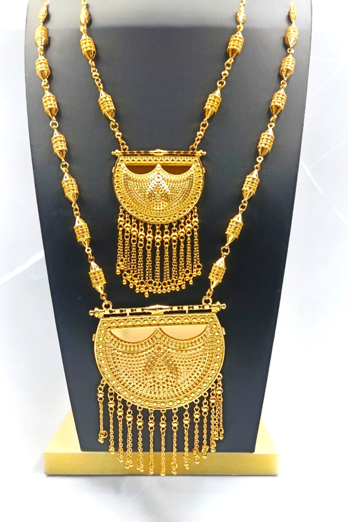 Samaira Necklace Set