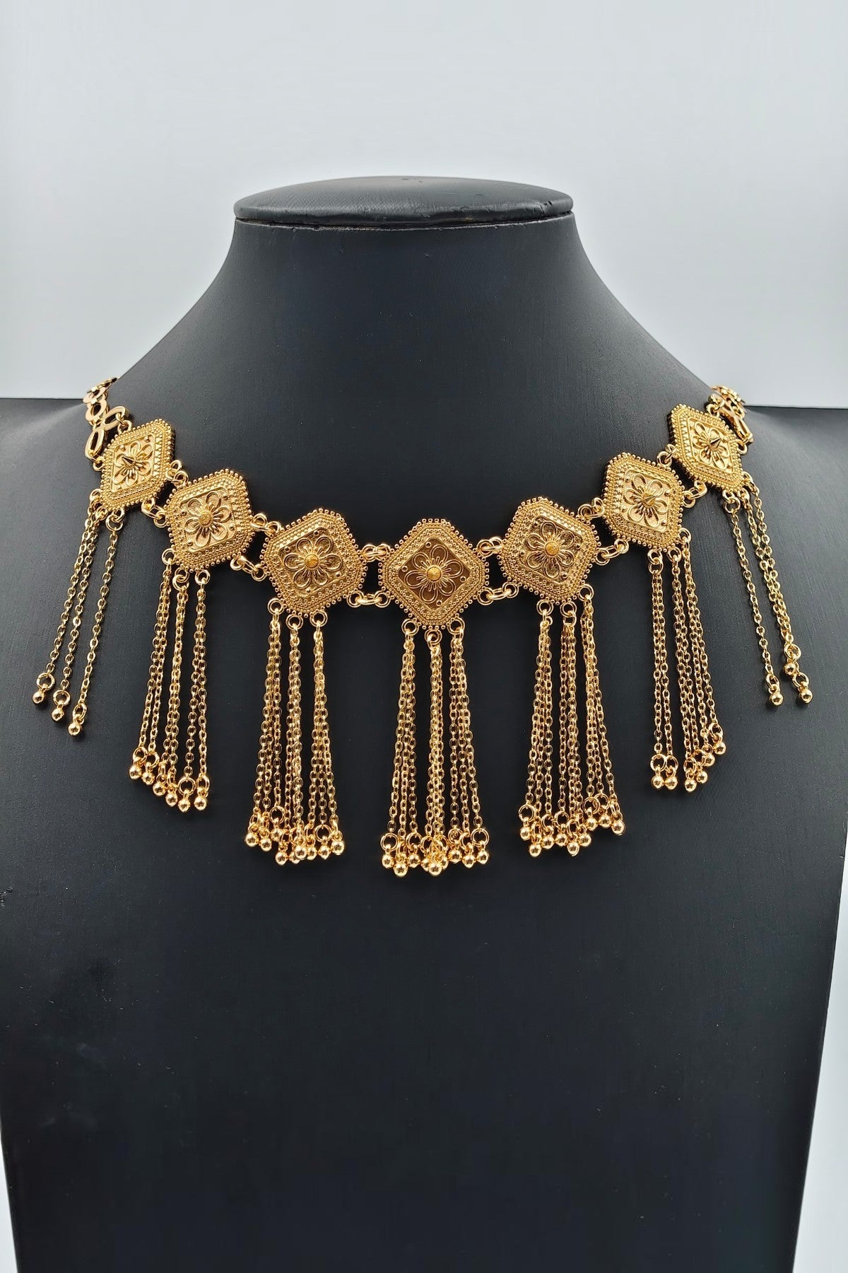 Layla Square Filigree Tassel Necklace Set