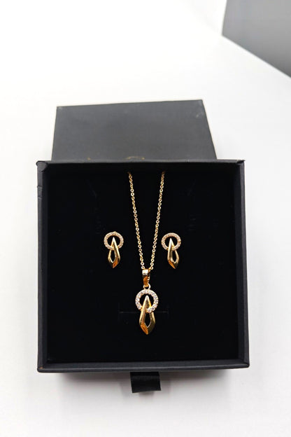 Baby Dina Pendant Set