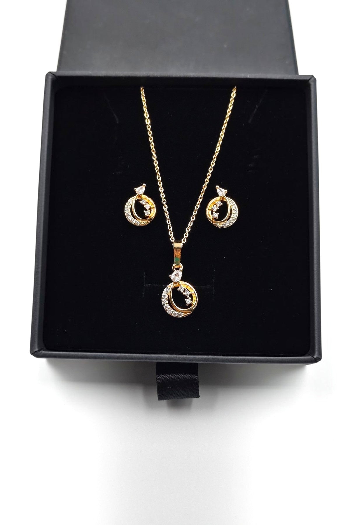 Baby Lina Pendant Set