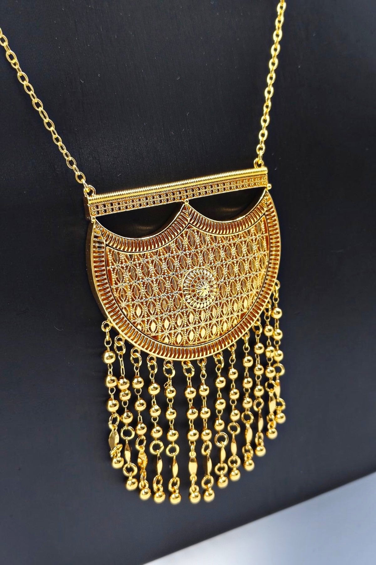 Reem Hilal Necklace Set
