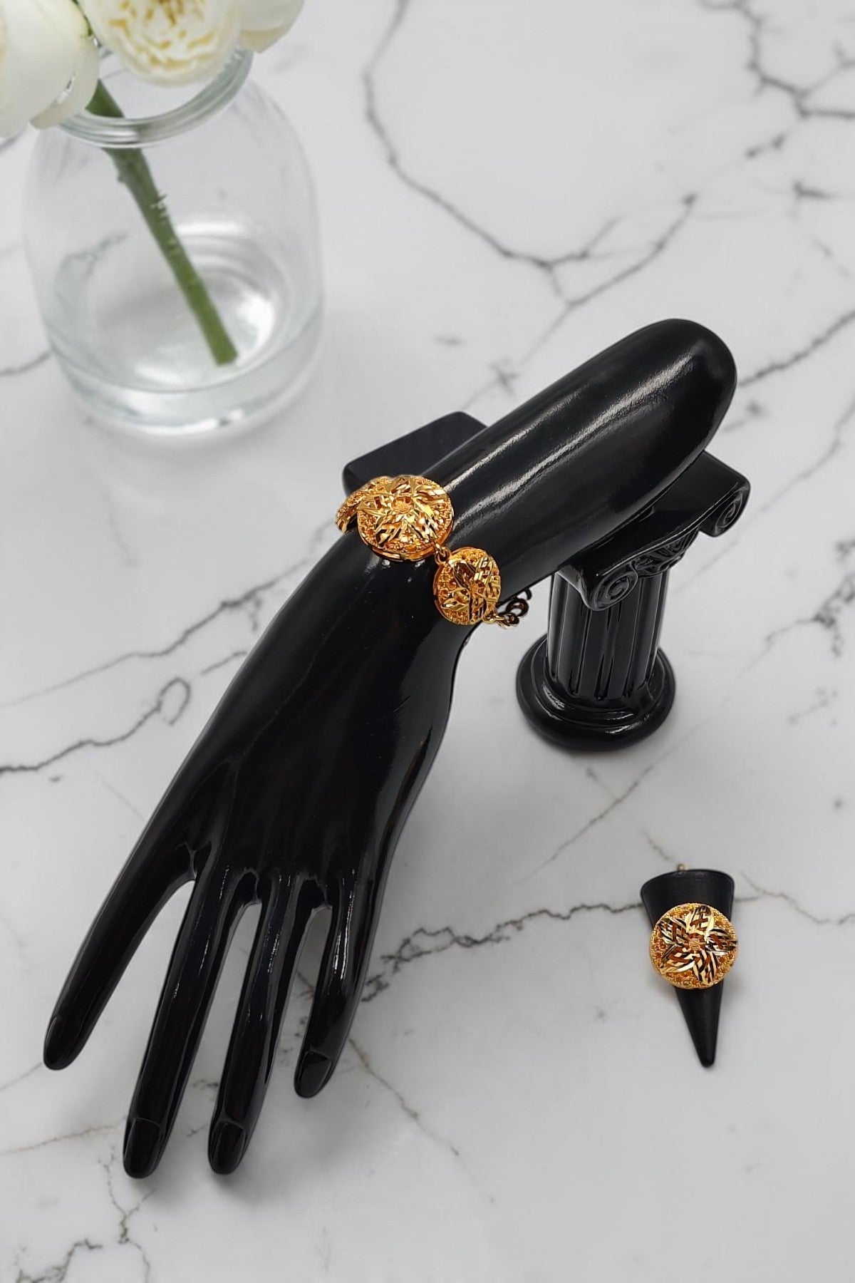 Najla Golden Necklace Set