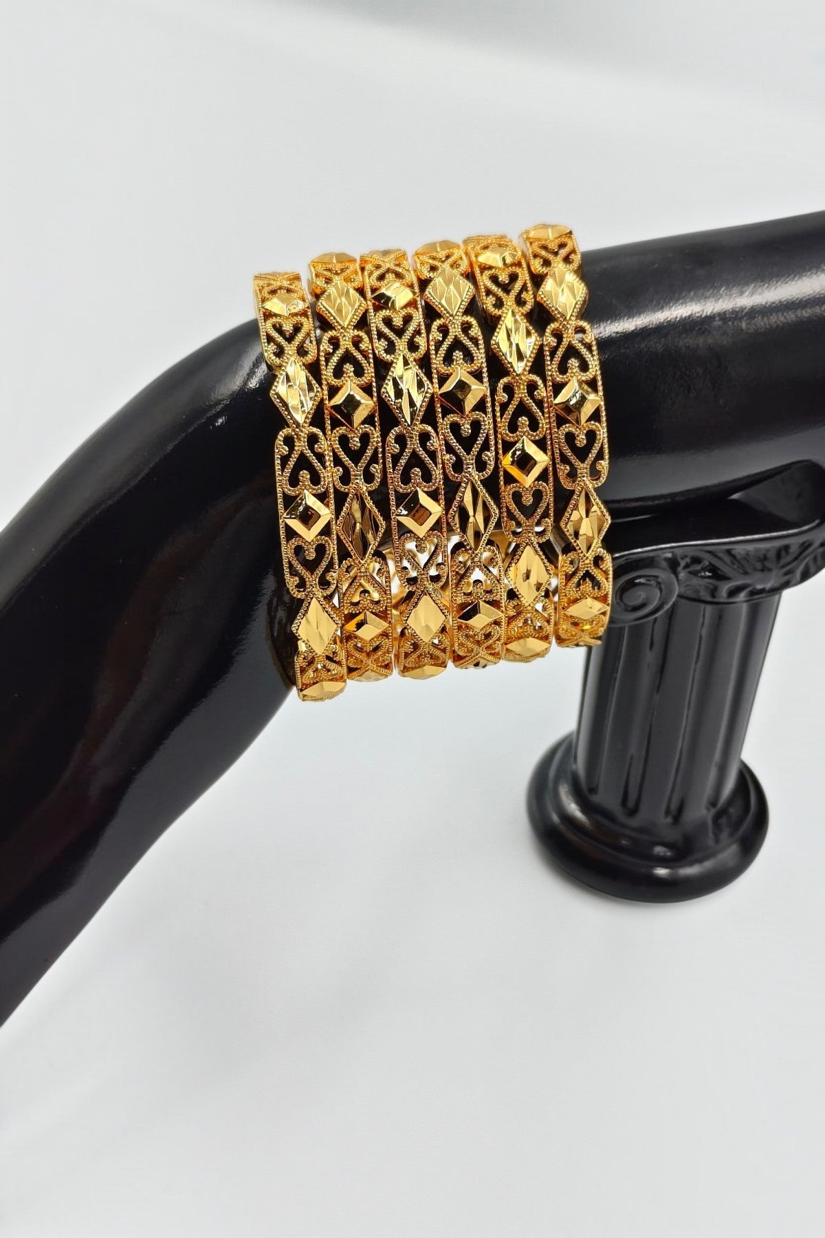 Samira Golden Bangles Set
