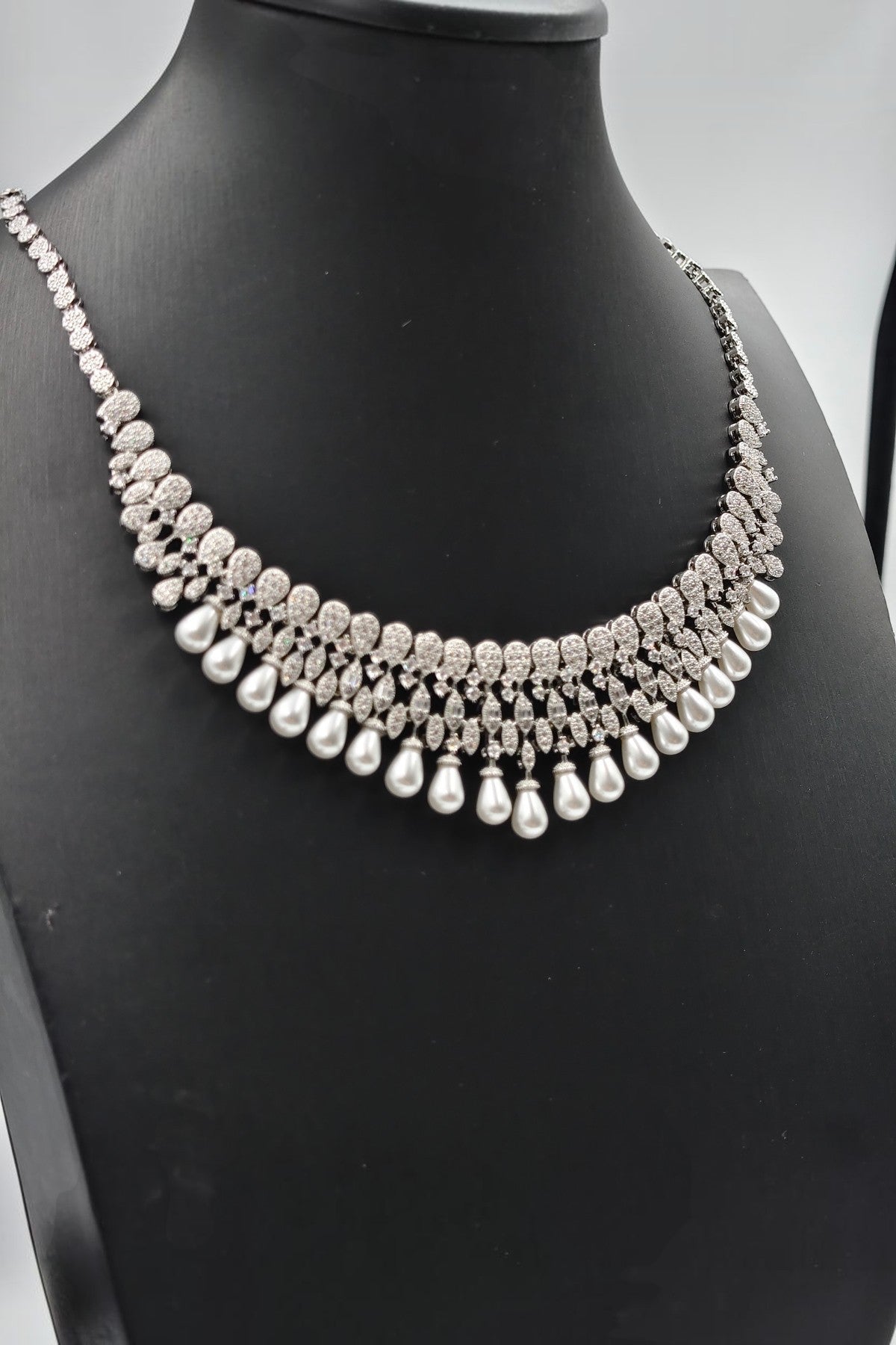 Hajar AD Necklace Set