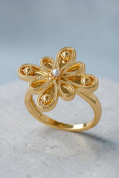 Raghd Golden resizable ring