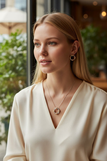 Guleen pendant set