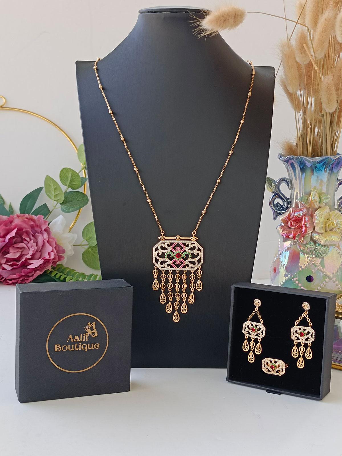 Latest Design Gold Plated Necklace and Earring Set