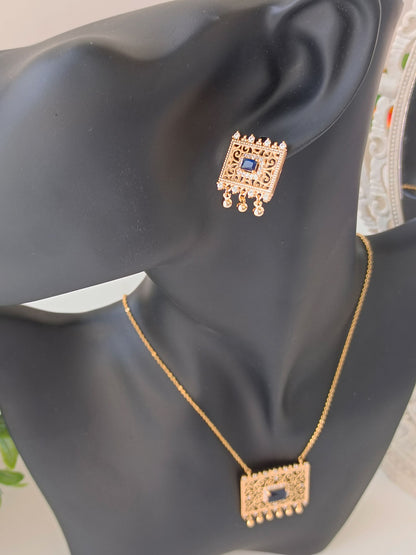 Royal design pendant set with earrings