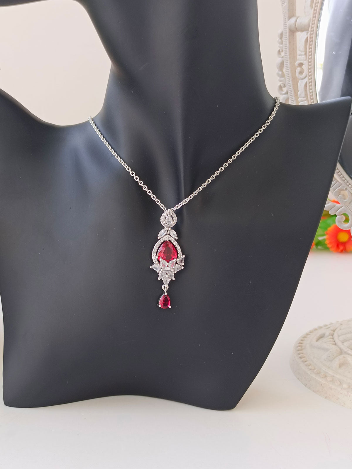 single stone pendant necklace