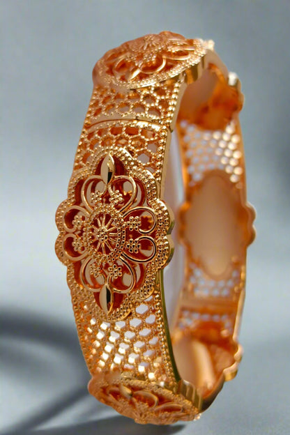 Beautiful Golden Sawsan Bangles set