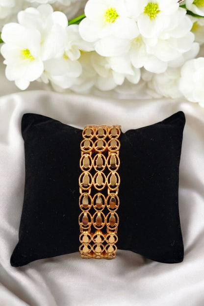 Zarri Artificial Golden Bracelet