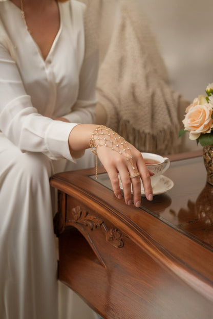 Husn Ring with bracelet
