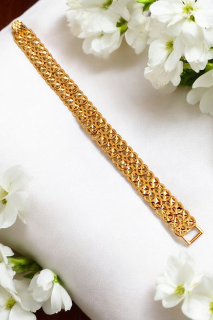 Zarri Artificial Golden Bracelet