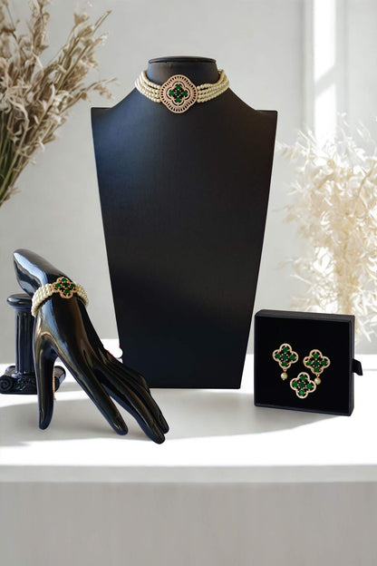 Green Dalia Necklace Set