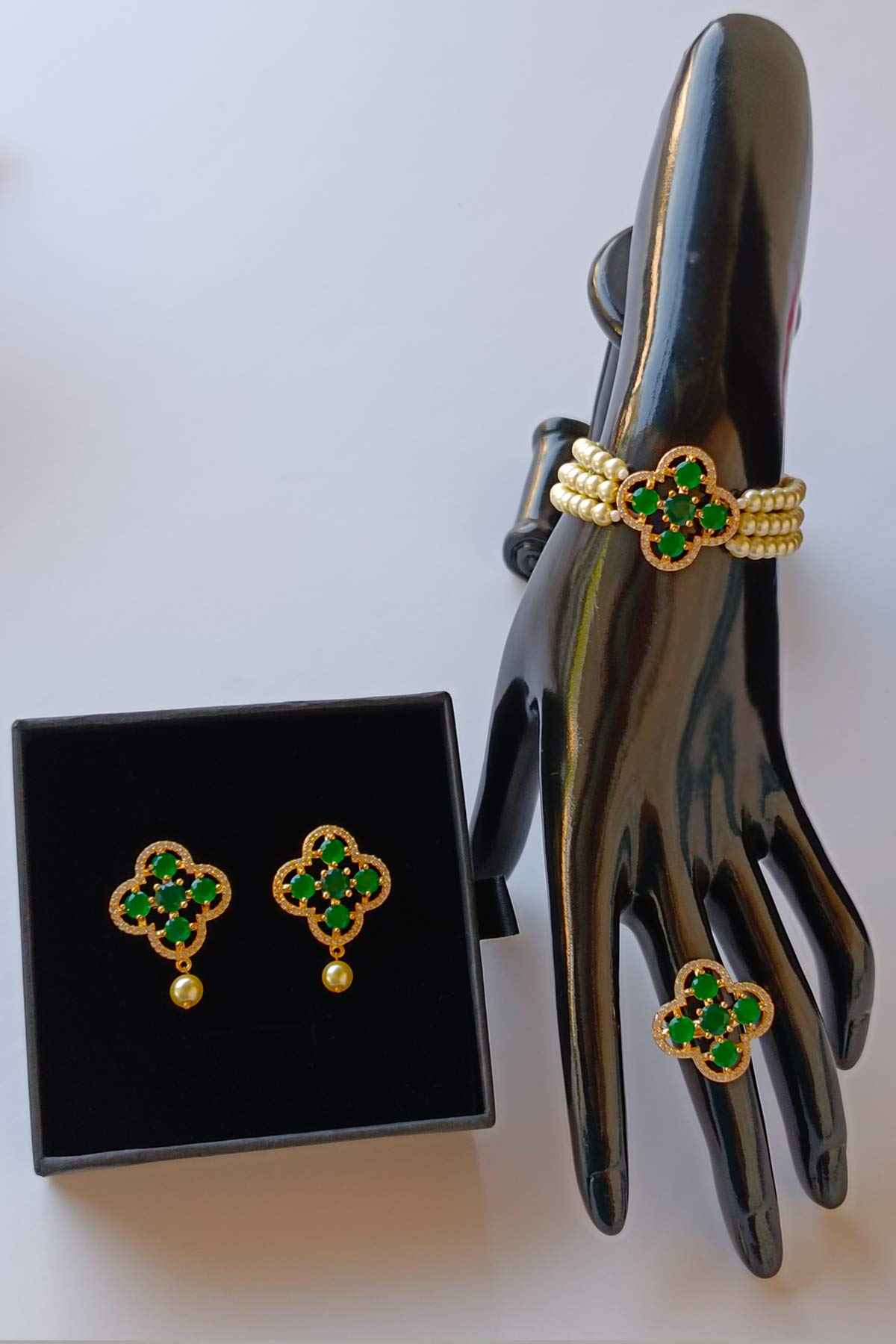 Green Dalia Necklace Set