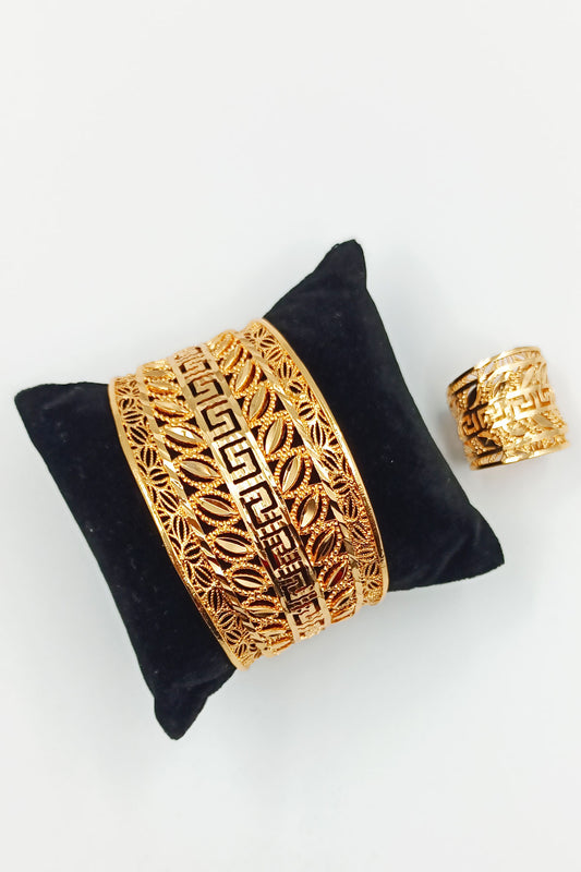 Broad Size Cuff and ring set