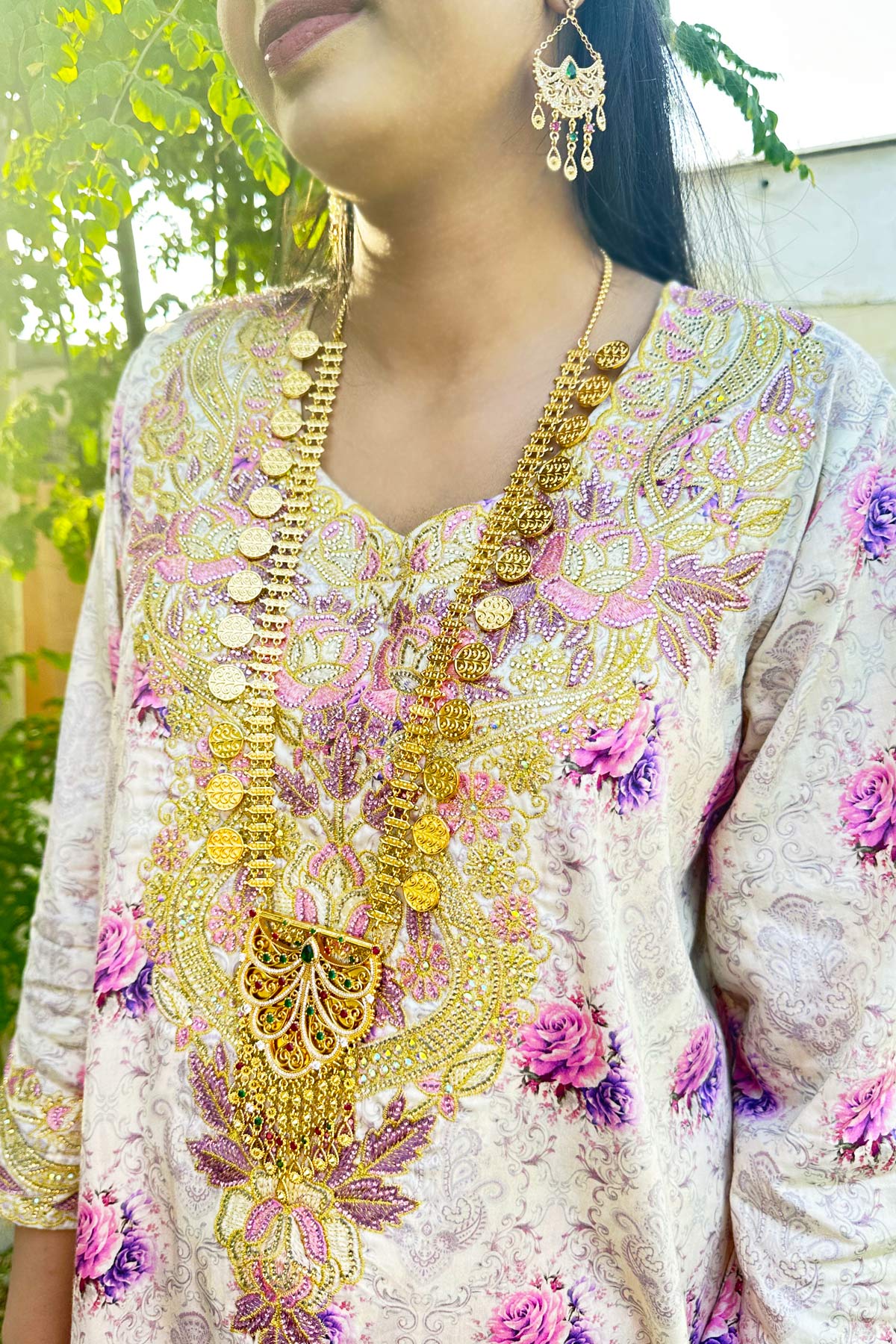 Qamar Golden Hilal Necklace Set