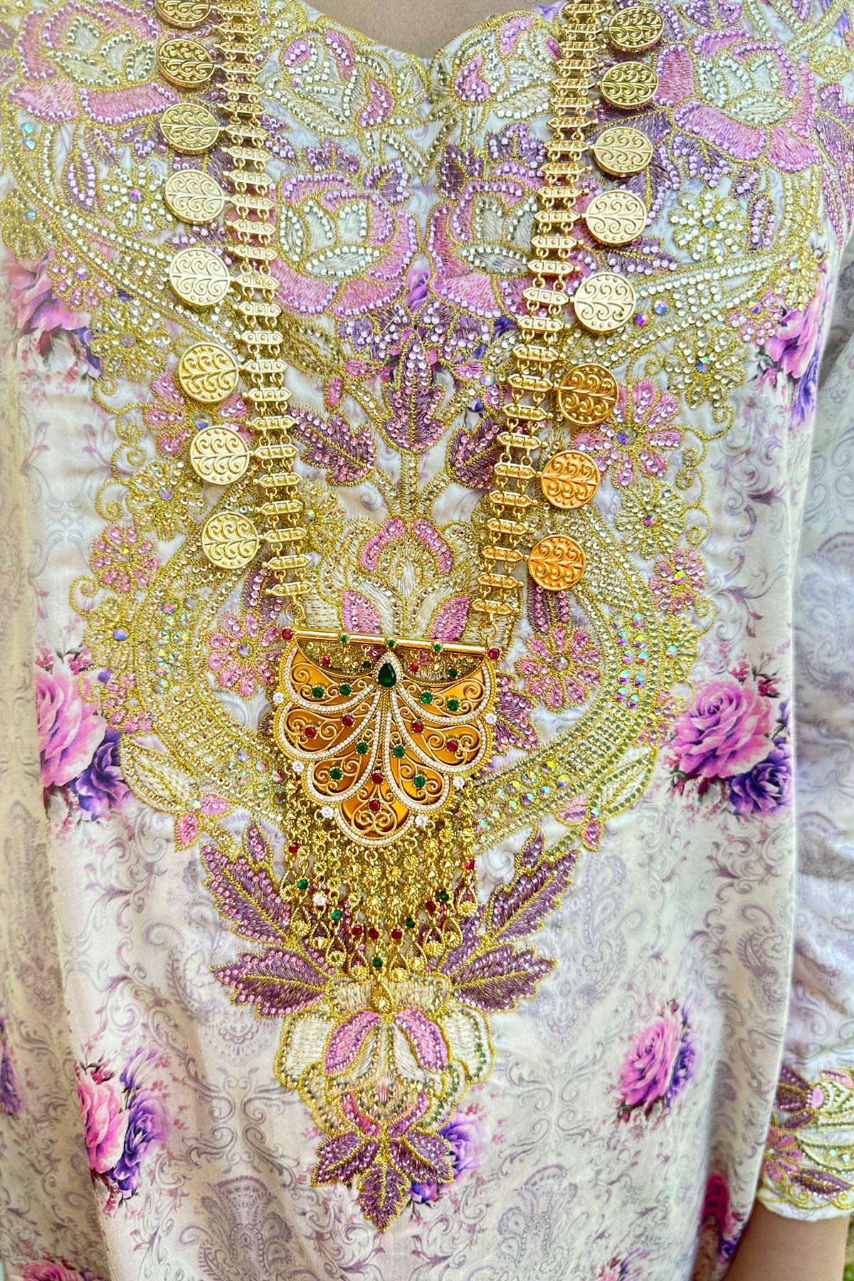Qamar Golden Hilal Necklace Set