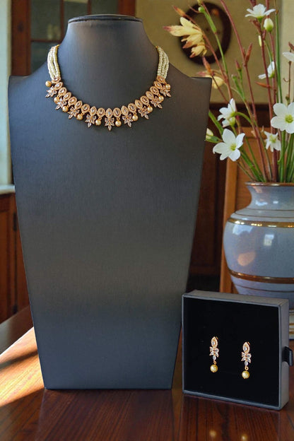Rukiya Pearl Necklace Set