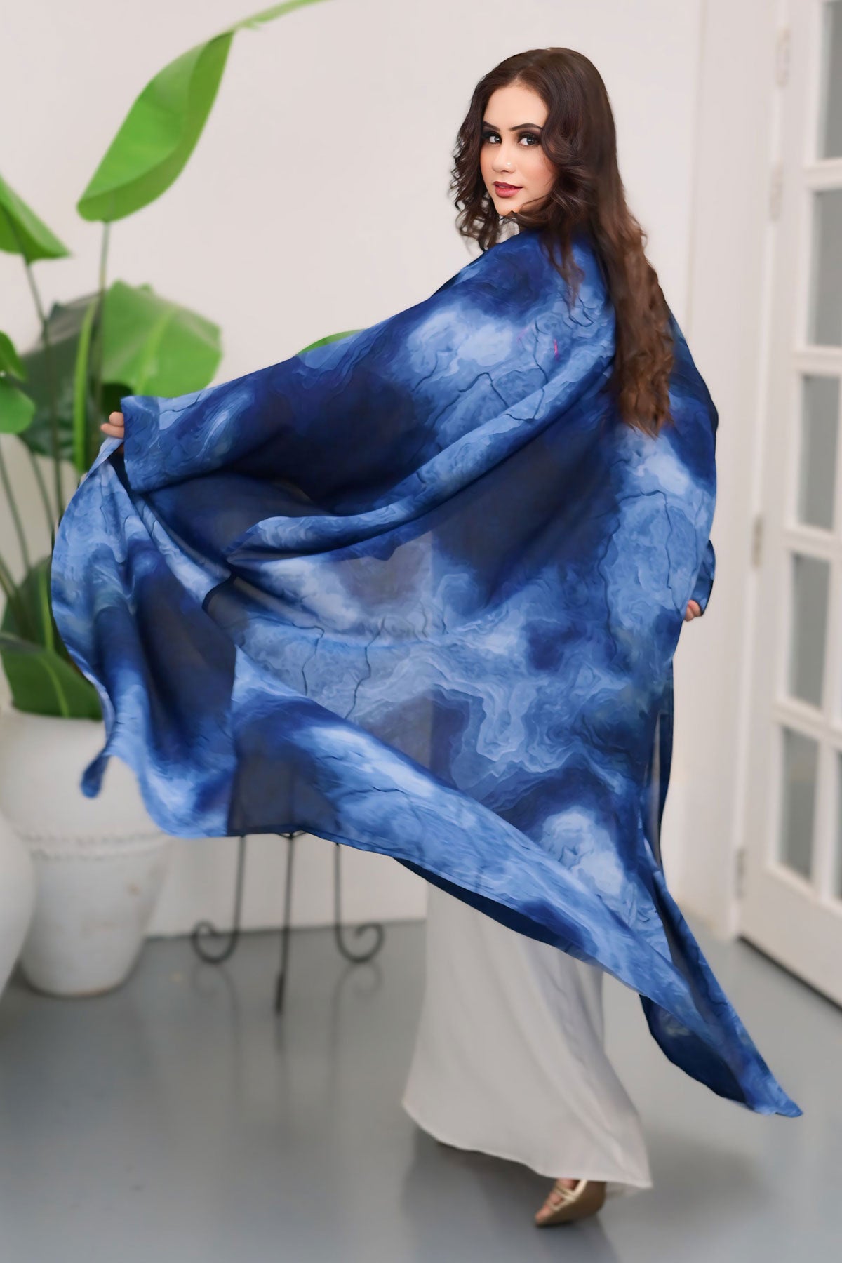 Blue asymmetric bahrini bisht abaya