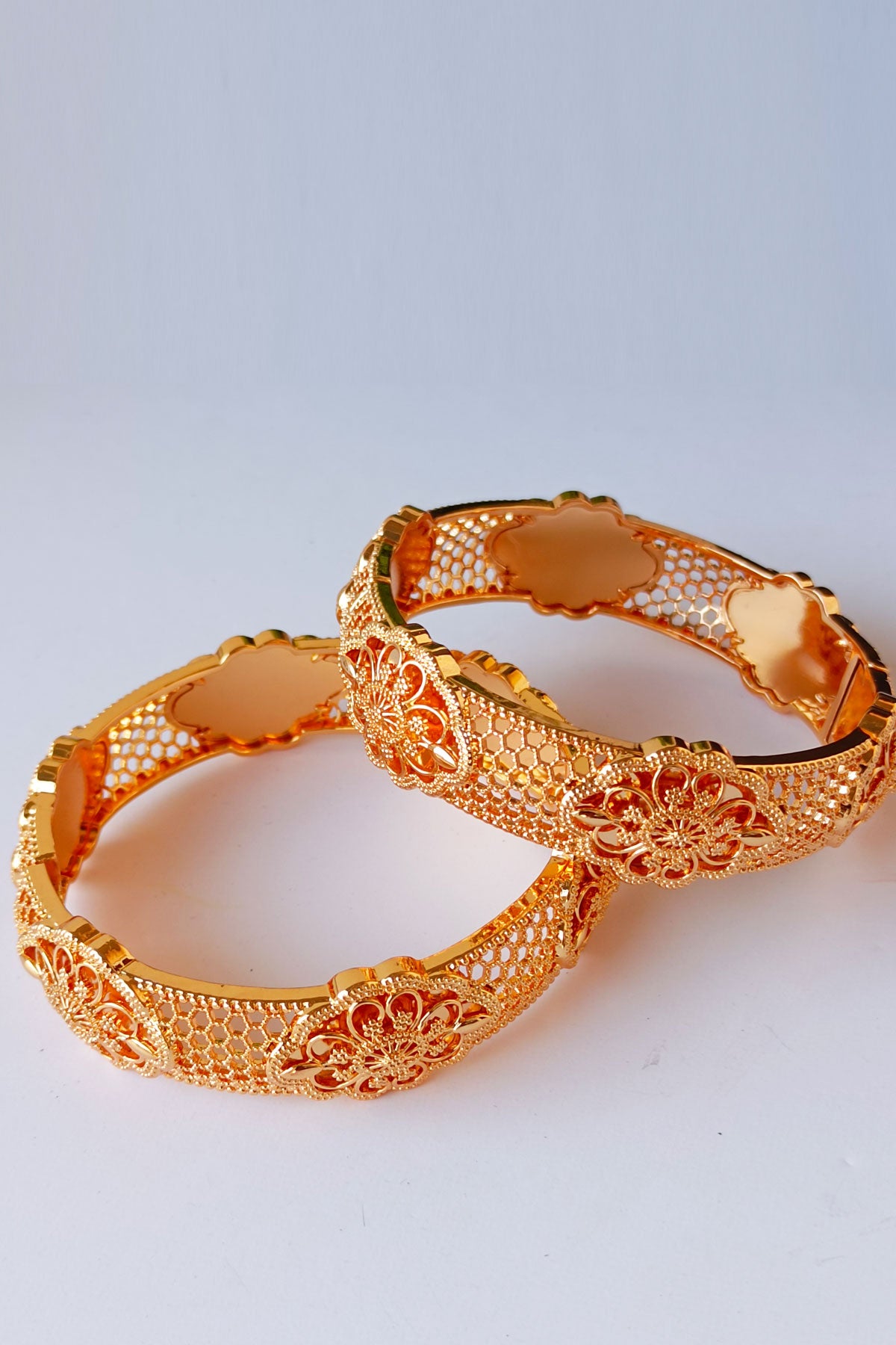 Beautiful Golden Sawsan Bangles set