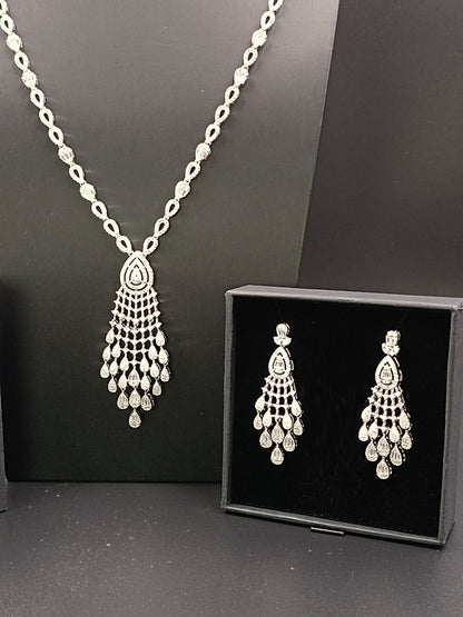 White Zircon Necklace Set